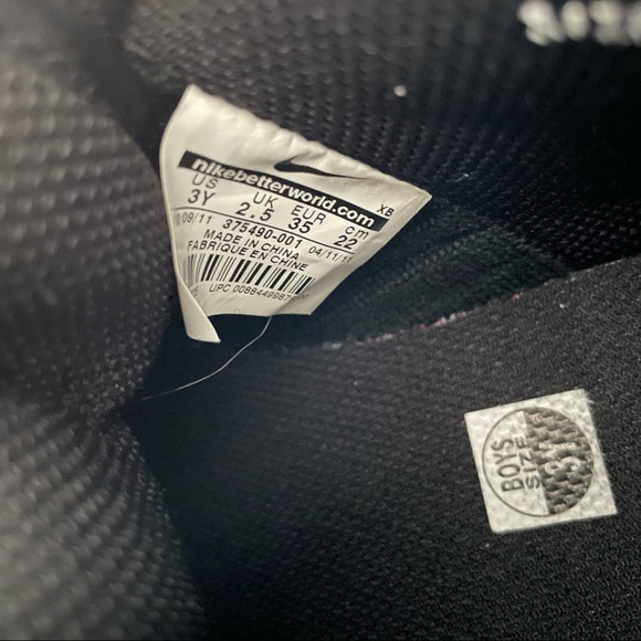 Nike Blazers. Black. Size 3Y (kids) - Picture 5 of 5